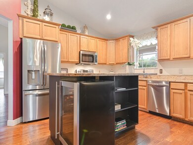 STAINLESS APPLIANCES
