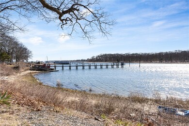 27 Wilcox St, Warwick, RI 02889 - photo 4