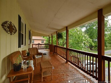 22 Harmon Cir, Asheville, NC 28803 - photo 2