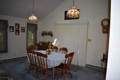 207 Dining Area