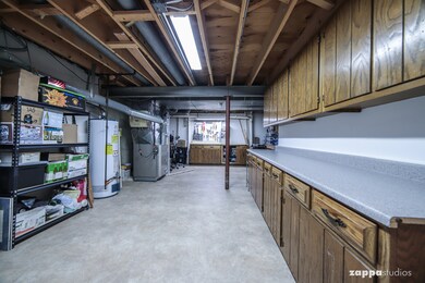 932 Hidden Lake Rd, Naperville, IL 60565 - photo 4