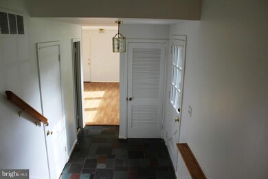 1214 Wine Spring Ln, Towson, MD 21204 - photo 6