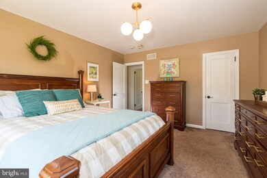 1715 Morningside Dr, Lancaster, PA 17602 - photo 4