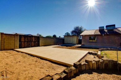SIDE RV Gate with Large Parking Slab!!