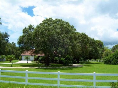 8193 Coash Rd, Sarasota, FL 34241 - photo 2