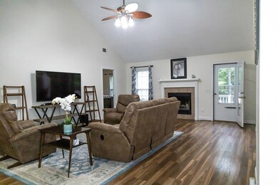 871 Saint Murphys Dr, Columbus, GA 31904 - photo 5