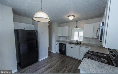 205 Georgetowne Ct, Stephens City, VA 22655 - photo 2