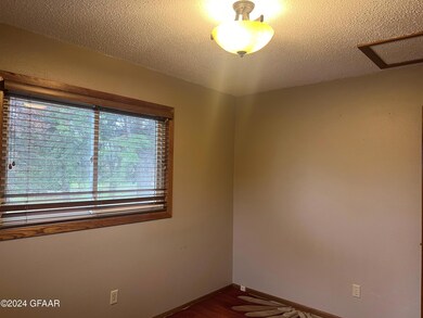 Upper Bdrm 2