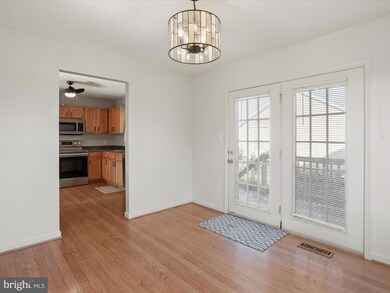 868 Oak Lee Dr, Ranson, WV 25438 - photo 7