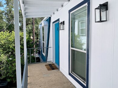 1521 Missouri St unit 2, Houston, TX 77006 - photo 3