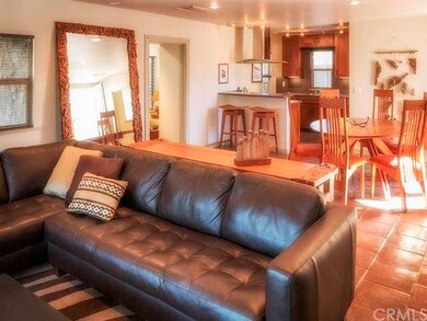 Open floor plan with space for large pieces for re