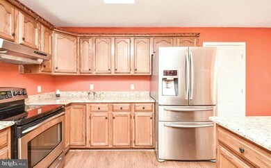 6504 Forest Grove Dr, Fredericksburg, VA 22407 - photo 7