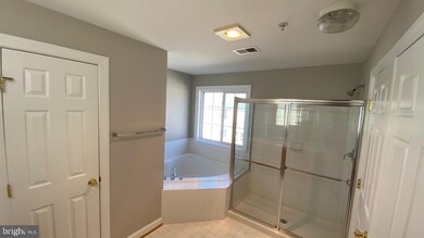 2472 Curie Ct unit 13, Herndon, VA 20171 - photo 6