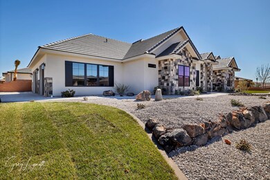 1876 N Mountain View Drive