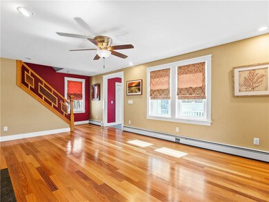 44 Arnold St, Riverside, RI 02915 - photo 3