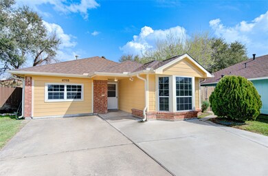 4705 Dogwood Dr, Rosenberg, TX 77471 - photo 2