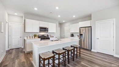 1041 Stuckey Pointe Pass, Fort Wayne, IN 46818 - photo 3