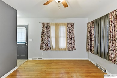 1428 Maenner Dr, Omaha, NE 68114 - photo 4