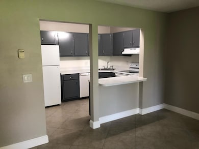 109 Lake Pine Cir unit C-1, Greenacres, FL 33463 - photo 4