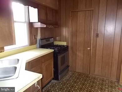 3105 Weaver Ave, Baltimore, MD 21214 - photo 7