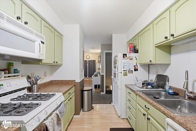 11288 Wood River Way unit 6, Eagle River, AK 99577 - photo 4