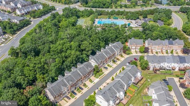 21959 Windy Oaks Square, Broadlands, VA 20148 - photo 4