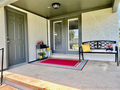 205 NE 1st St, Kingston, OK 73439 - photo 3