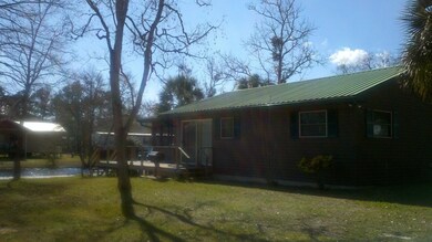 Entrance side & Deck