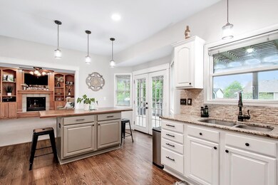Natural Light - Plenty of Counter Space