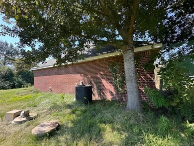 3435 L Ogea Rd, Lake Charles, LA 70605 - photo 3