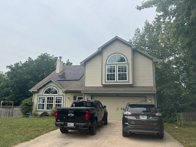 212 S Huntsman Blvd, Raymore, MO 64083 - photo 2