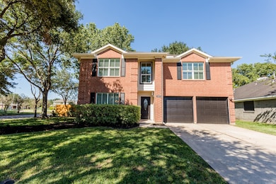 4401 W Columbary Dr, Rosenberg, TX 77471 - photo 2