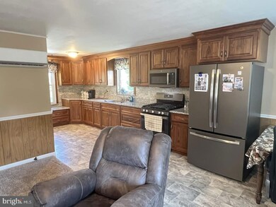 716 Red Run Rd, New Holland, PA 17557 - photo 4