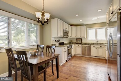 8109 Tamar Dr, Columbia, MD 21045 - photo 6