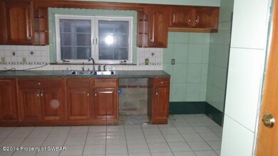 615 Charles Ave, Kingston, PA 18704 - photo 5