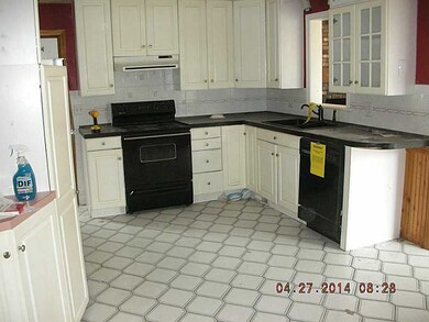 49 Leaf St, West Warwick, RI 02893 - photo 5