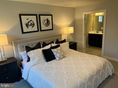 12404 General Mahone Dr, Fredericksburg, VA 22407 - photo 7