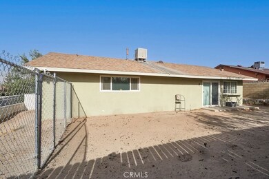 14430 Manzanita Rd, Victorville, CA 92395 - photo 7