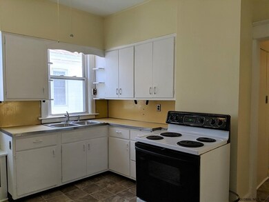 30 Hampton St unit 2, Albany, NY 12209 - photo 3