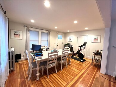 18 Apthorp Ave, Newport, RI 02840 - photo 2