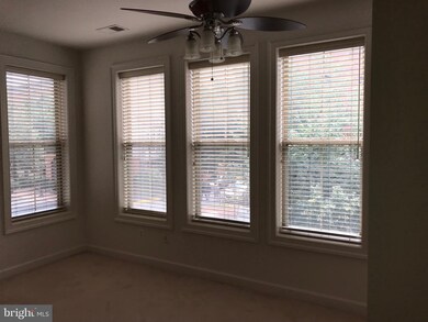 Harbor Point East unit 208, Woodbridge, VA 22191 - photo 4