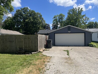 908 Timmons Dr, Tuscola, IL 61953 - photo 7