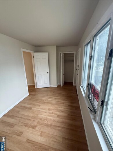 208 E 22nd St, Paterson, NJ 07514 - photo 5