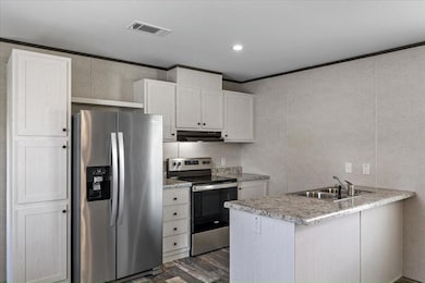 1900 S Lake Reedy Blvd unit 30, Frostproof, FL 33843 - photo 7