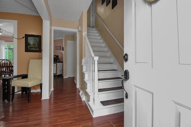 3-web-or-mls-883-mcnaughten-rd