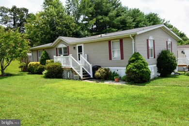 437 Sarah Anne Dr, Lothian, MD 20711 - photo 2