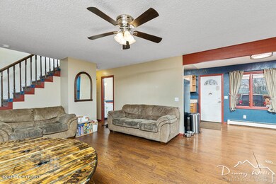 Unit 2 Living Room-20191211-3893