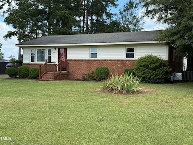 404 W A St, Erwin, NC 28339 - photo 3