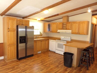 98 Junction St, Camp Douglas, WI 54618 - photo 6