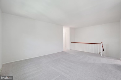 3576 Martha Custis Dr, Alexandria, VA 22302 - photo 7